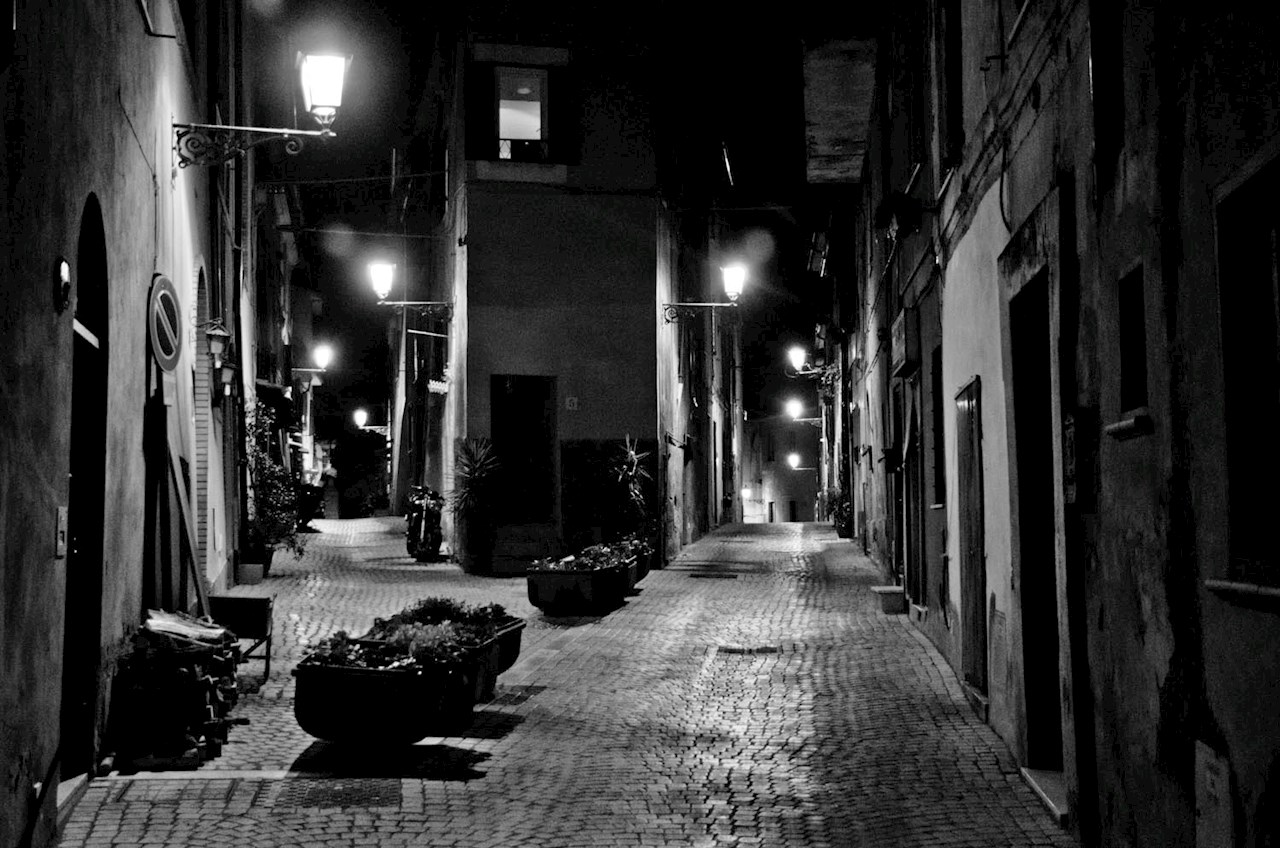 notte_a_Riano_Strada_CentroStorico2.jpg